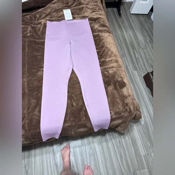 NWT woman’s size 12 Lululemon Lavender Lux purple Glow Up HR tight 28” - Picture 2 of 16